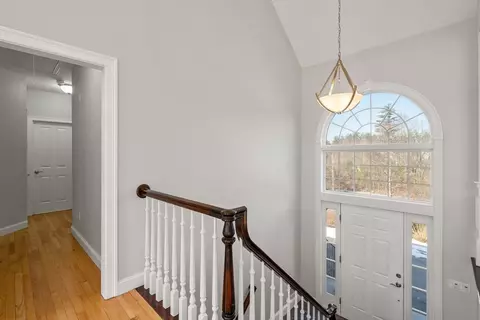 Entry Way - 40 Sandy Ridge Rd, Sterling, MA 01564 photo 1 of 1