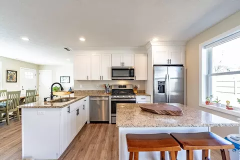 Kitchen - 20 Ormond Dr, Northampton, MA 01062 photo 2 of 6