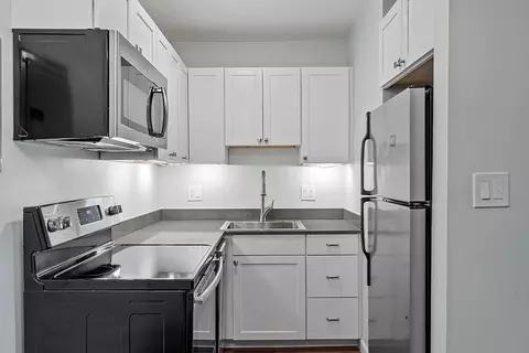 17-10 Arizona Ter #10, Arlington, MA 02474