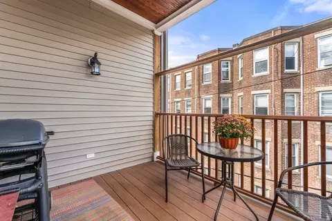 Exterior - 1892 Beacon St #3, Brookline, MA 02445 photo 2 of 5