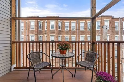 Exterior - 1892 Beacon St #3, Brookline, MA 02445 photo 1 of 5