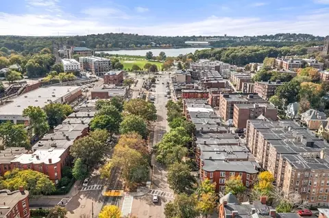View/Area - 1892 Beacon St #3, Brookline, MA 02445 photo 1 of 1
