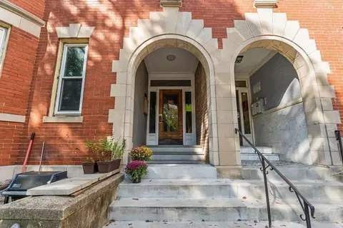 Exterior - 1892 Beacon St #3, Brookline, MA 02445 photo 4 of 5