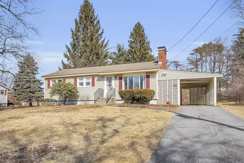 35 Meadow Ln, Lunenburg, MA 01462