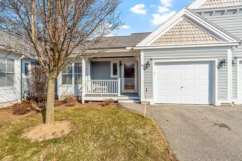 11 Autumn Ln #UE, Hudson, MA 01749
