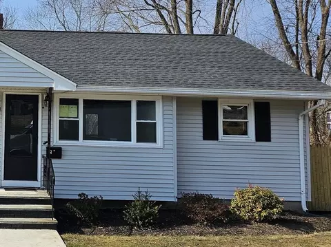 11 Bradstreet Ave #2, Danvers, MA 01923