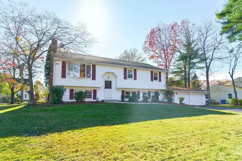 77 Kennedy Dr, Attleboro, MA 02703