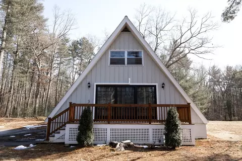 6 Washburn Dr, Spencer, MA 01562
