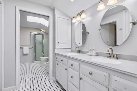 Bath - 5 Madison Ln, Acton, MA 01720 photo 2 of 4
