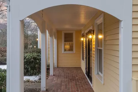 Exterior - 5 Madison Ln, Acton, MA 01720 photo 3 of 5