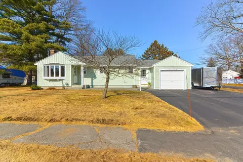 428 Oak St, Shrewsbury, MA 01545