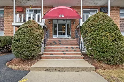 86 Beacon St #9, Lawrence, MA 01843