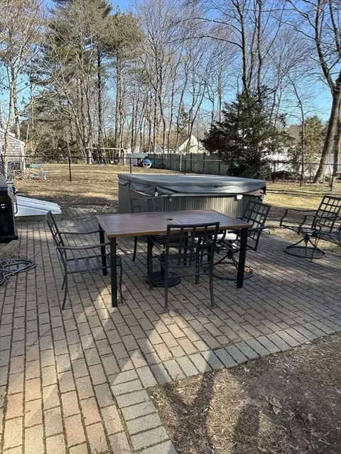 Exterior - 5 Middlesex Rd, Sharon, MA 02067 photo 7 of 7