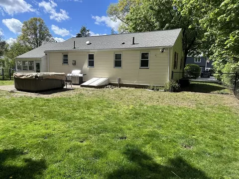 Exterior - 5 Middlesex Rd, Sharon, MA 02067 photo 5 of 7