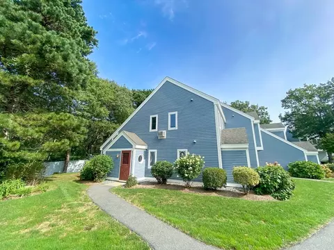 108 Howland Cir #108, Brewster, MA 02631