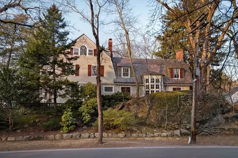 11 Marshall St, Newton, MA 02459