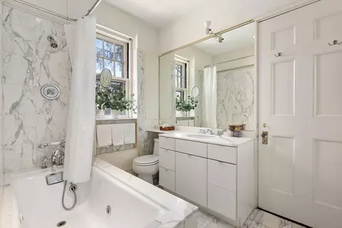 40 Hawes St, Brookline, MA 02446 photo 26