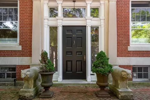 40 Hawes St, Brookline, MA 02446 photo 5