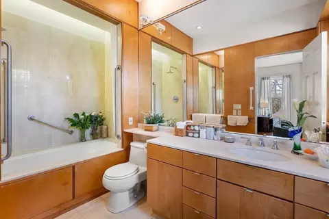 40 Hawes St, Brookline, MA 02446 photo 22