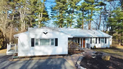 101 Russell St, Peabody, MA 01960