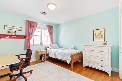 Bedroom - 7 Tudor Rd, Needham, MA 02492 photo 5 of 9
