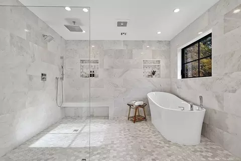 Bath - 1230 South St, Needham, MA 02492 photo 3 of 5