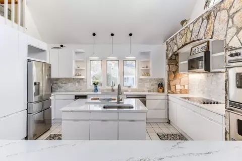 Kitchen - 60 Deerfield Rd, Barnstable, MA 02655 photo 3 of 4