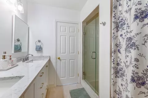 Bath - 60 Deerfield Rd, Barnstable, MA 02655 photo 5 of 7