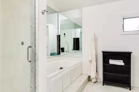 Bath - 60 Deerfield Rd, Barnstable, MA 02655 photo 2 of 7