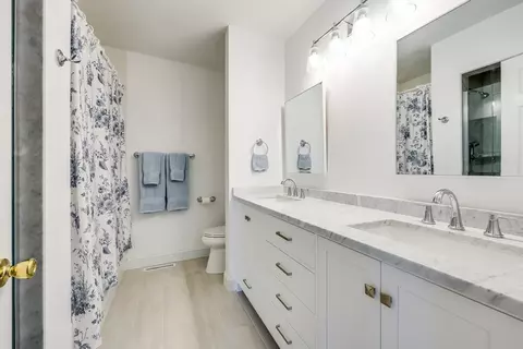Bath - 60 Deerfield Rd, Barnstable, MA 02655 photo 4 of 7
