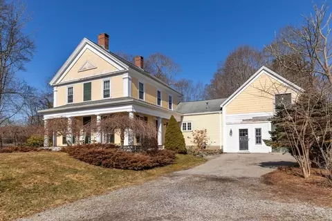 531 Foundry St, Easton, MA 02356