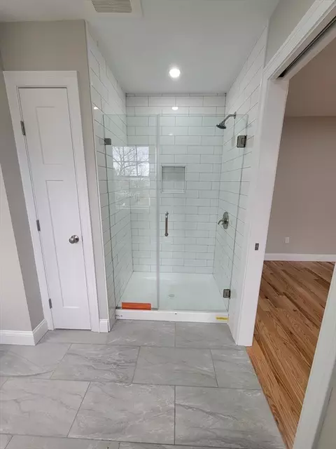 Bath - 579 Summit St #1, Fall River, MA 02724 photo 6 of 6