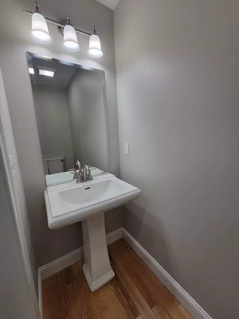 Bath - 579 Summit St #1, Fall River, MA 02724 photo 1 of 6