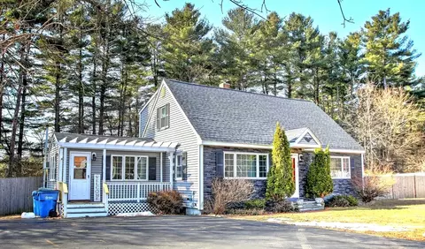 28 Kent St, Tewksbury, MA 01876