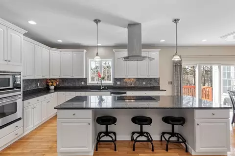 Kitchen - 25 Blueberry Path, Acton, MA 01720 photo 4 of 7