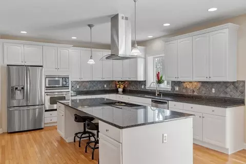 Kitchen - 25 Blueberry Path, Acton, MA 01720 photo 2 of 7