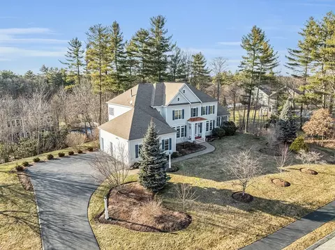 Exterior - 25 Blueberry Path, Acton, MA 01720 photo 3 of 4