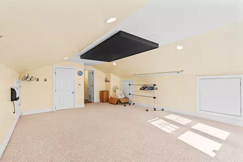 Living - 4 Flintlock Dr, Acton, MA 01720 photo 6 of 6