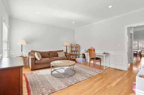 48 Jackson Rd, Wellesley, MA 02481 photo 4