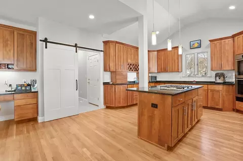 48 Jackson Rd, Wellesley, MA 02481 photo 12