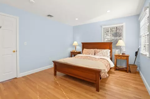 48 Jackson Rd, Wellesley, MA 02481 photo 17