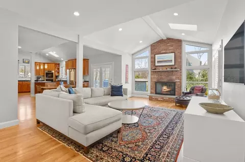 48 Jackson Rd, Wellesley, MA 02481 photo 10