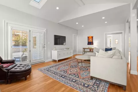 48 Jackson Rd, Wellesley, MA 02481 photo 8