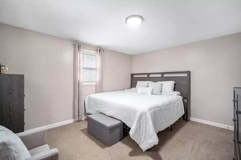 Bedroom - 182 Wrentham Rd, Springfield, MA 01119 photo 1 of 5