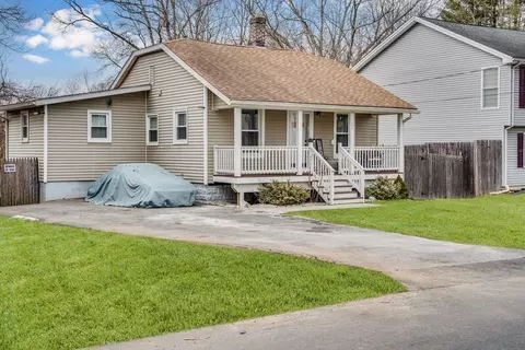 Exterior - 182 Wrentham Rd, Springfield, MA 01119 photo 3 of 7