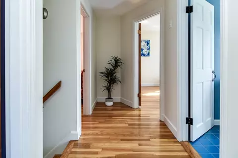 Entry Way - 12 Maple Ln, Framingham, MA 01702 photo 2 of 2