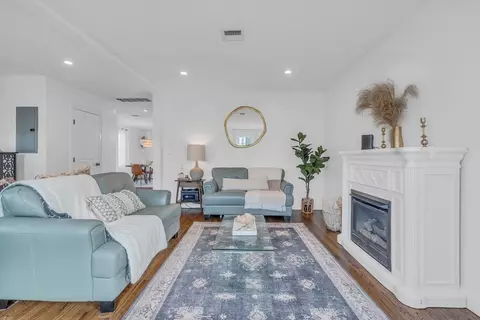 47 Oldfields Rd #2, Boston, MA 02121 photo 5