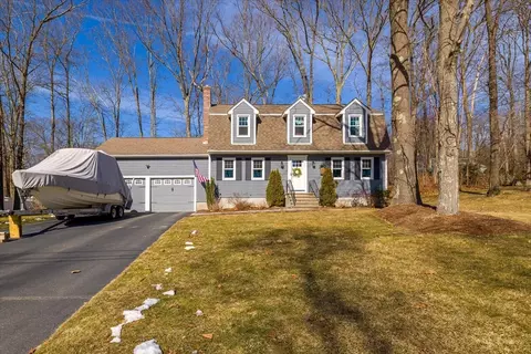 50 Michael Ln, Northbridge, MA 01588