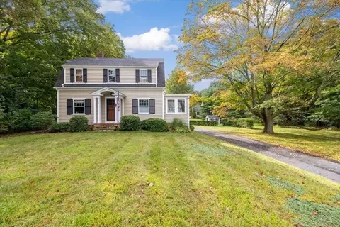 718 Webster St, Hanover, MA 02339
