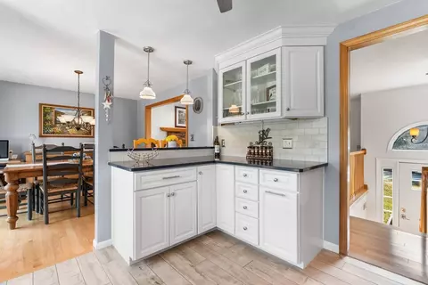 3 Fox Way, Berkley, MA 02779 photo 9